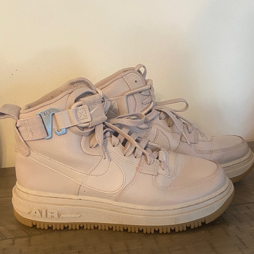 Nike Air Force 1 High Utility Boot Fossil Stone Size 8.5
